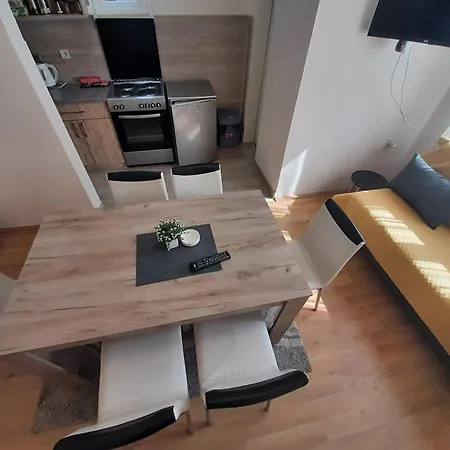 Haus M&l Apartment Zajecar