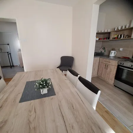 Haus M&l Apartment Zajecar